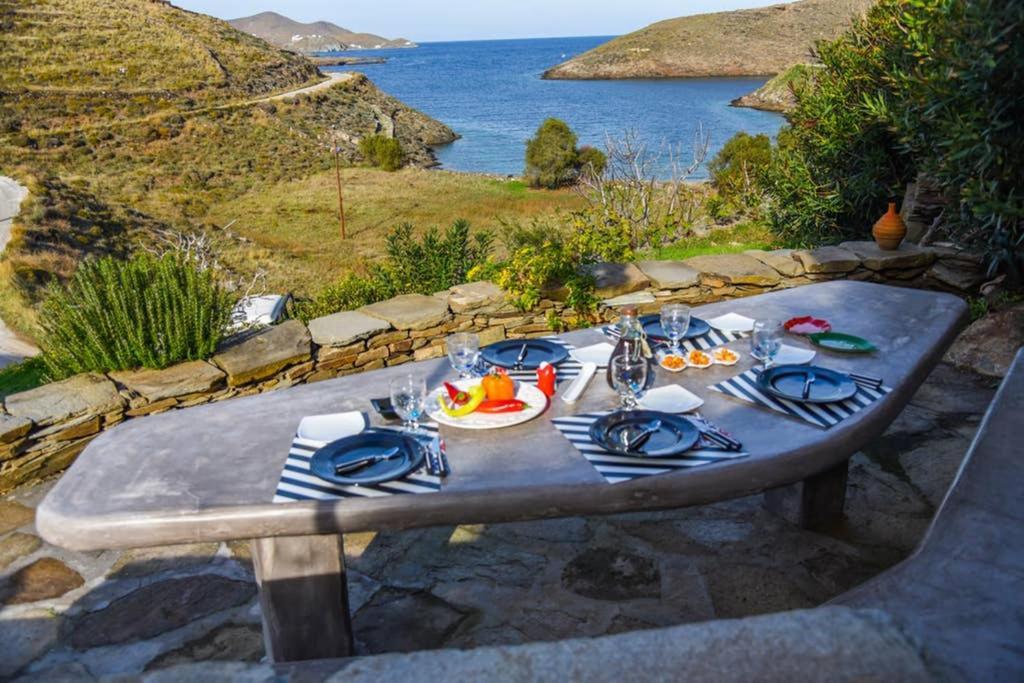 Villa Niloya Kythnos Лутра Екстер'єр фото