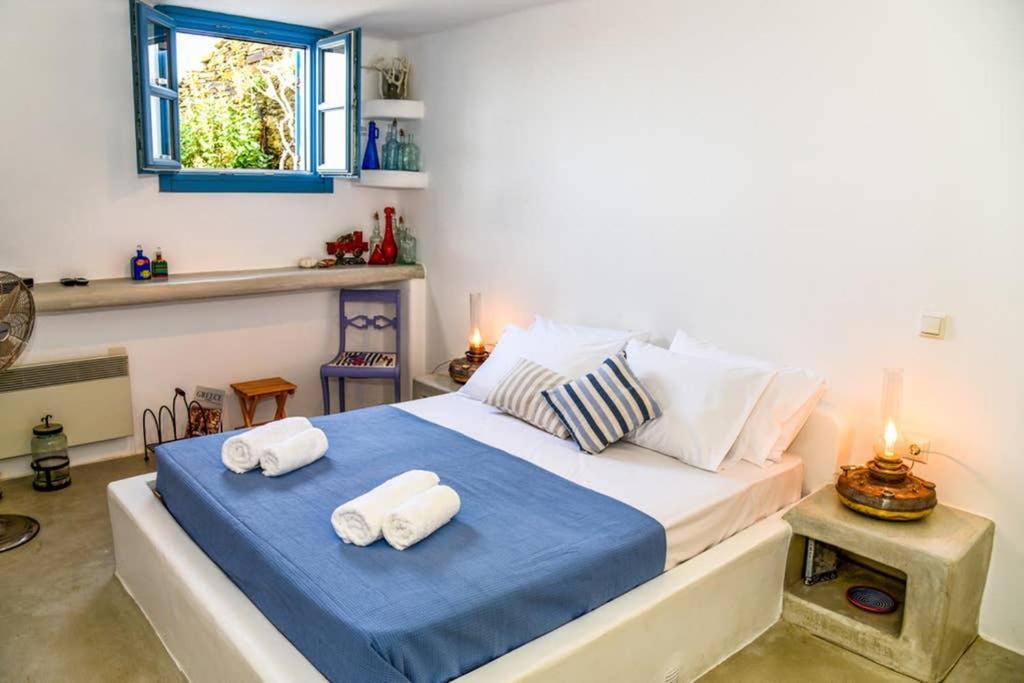 Villa Niloya Kythnos Лутра Екстер'єр фото