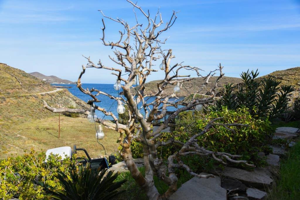 Villa Niloya Kythnos Лутра Екстер'єр фото