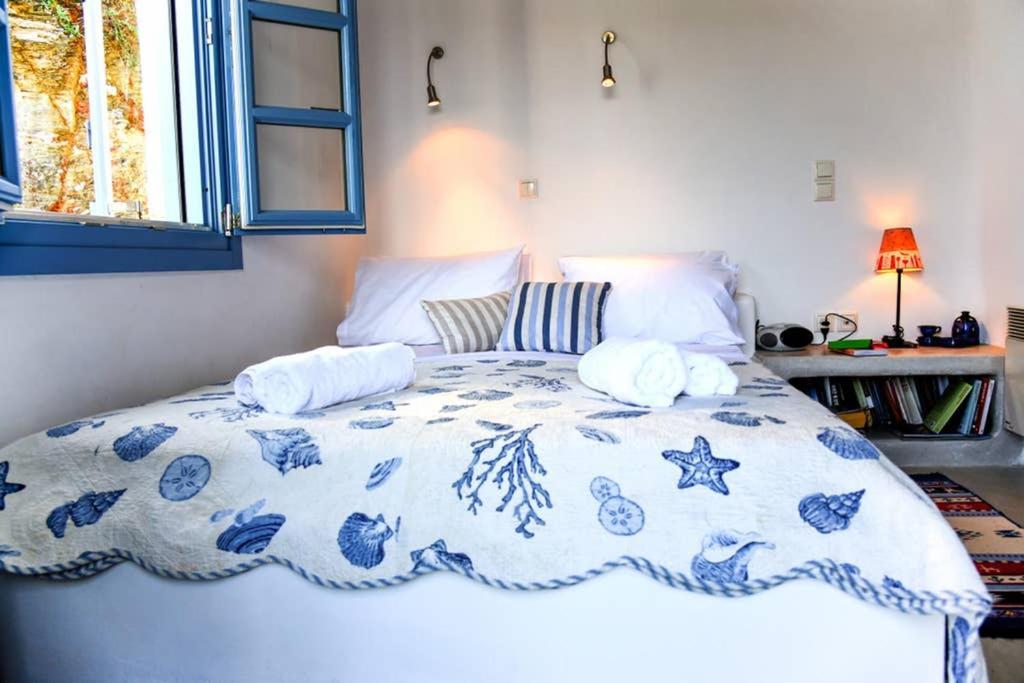 Villa Niloya Kythnos Лутра Екстер'єр фото
