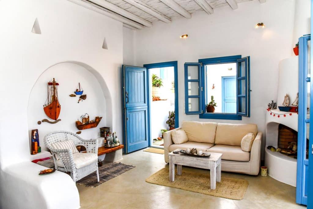 Villa Niloya Kythnos Лутра Екстер'єр фото