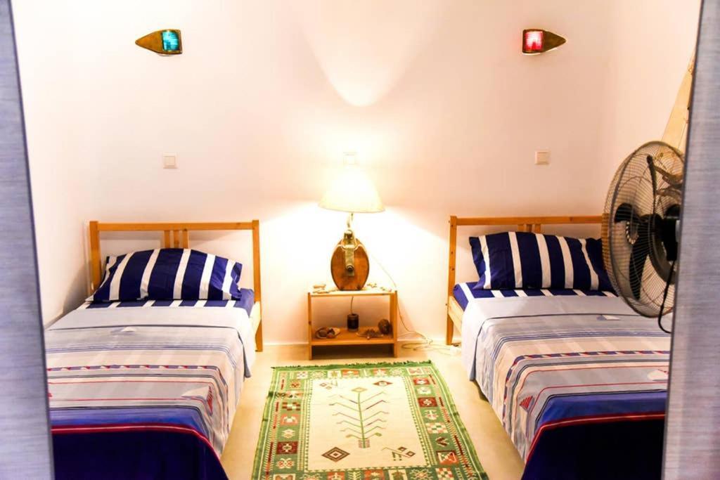Villa Niloya Kythnos Лутра Екстер'єр фото